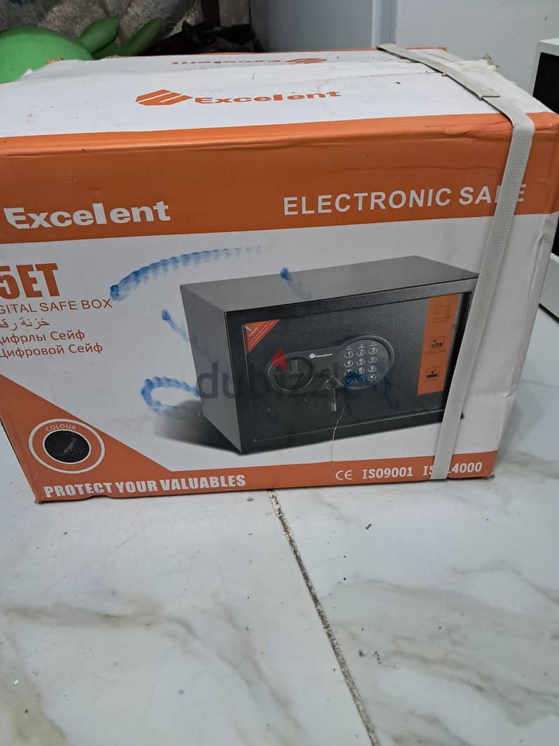 digital safe box 1