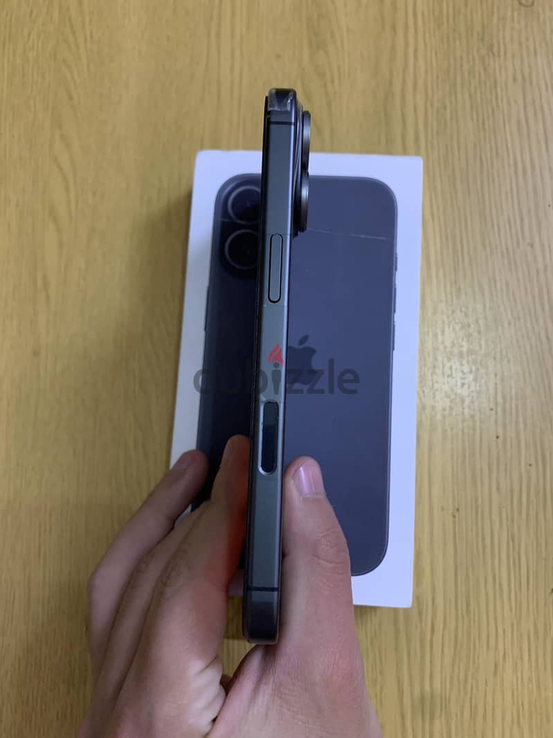 Apple - iPhone 17 6