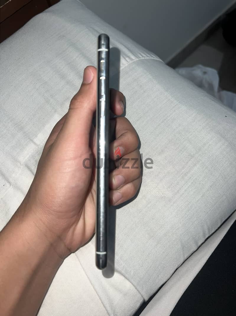 Apple - iPhone 11 Pro Max 2