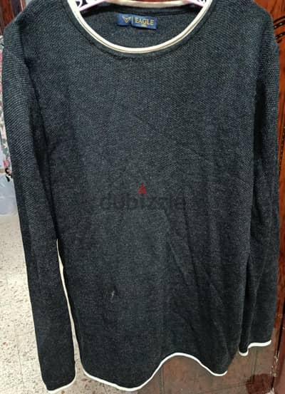 بلوفر رجالي اسود 2xl  من American eagle