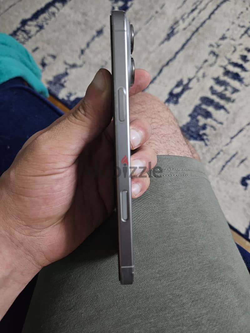 Apple - iPhone 16 Pro Max 3