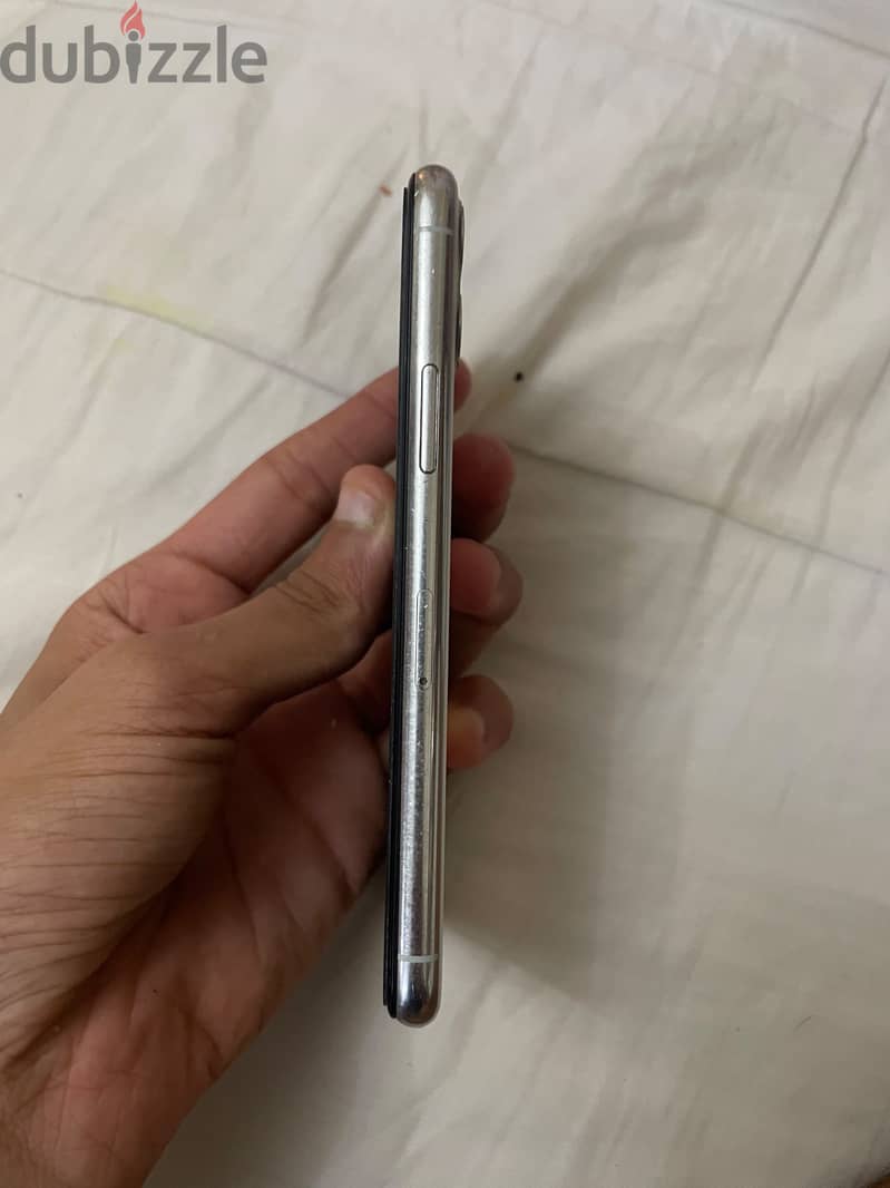 Apple - iPhone 11 Pro 2