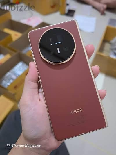 للتبادل Honor Magic V5 النسخه الجلد اللمتيد ايديشن