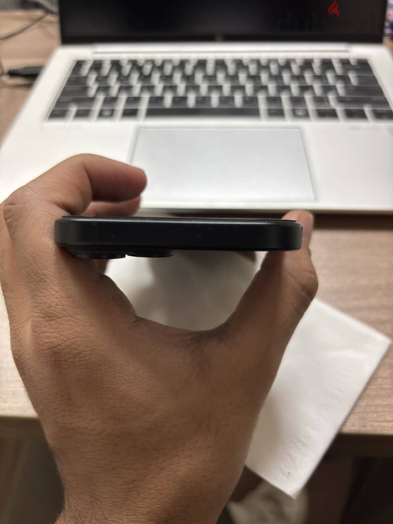 Apple - iPhone 15 5