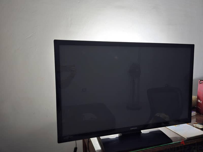 Samsung screen 43 HD plasma display 1
