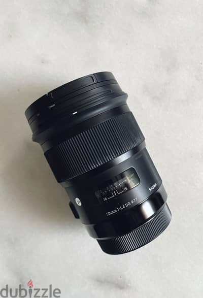 Sigma art 50mm f1.4 for Canon EF