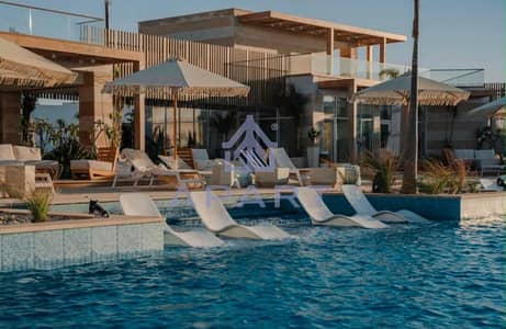 OWN YOUR 1ST ROW SEA & SANDY LAGOON VIEW VILLA + SPACIOUS PRIVATE GARDEN IN THE NORTH COAST | ONLY 10% DP – PAY OVER 10 YEARS