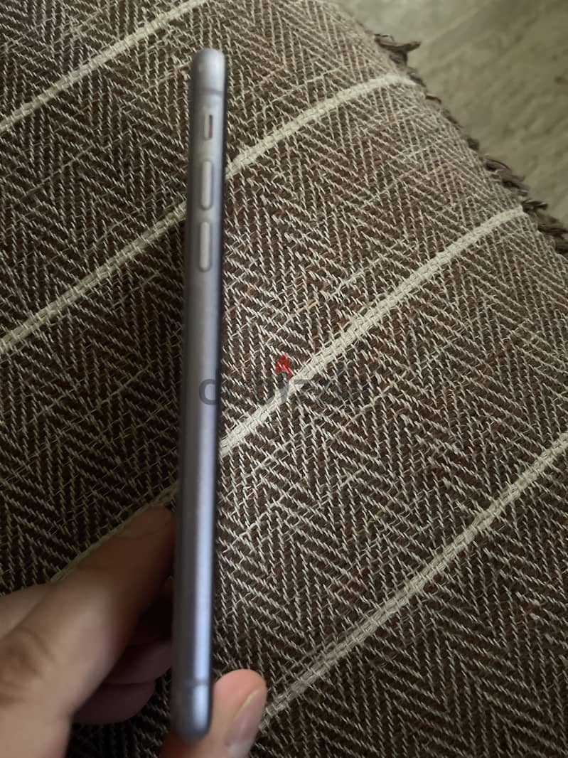 Apple - iPhone 11 4
