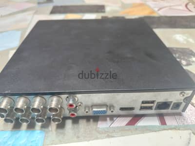 dvr used 8 port  مع هارد ديسك ٢ تيرا