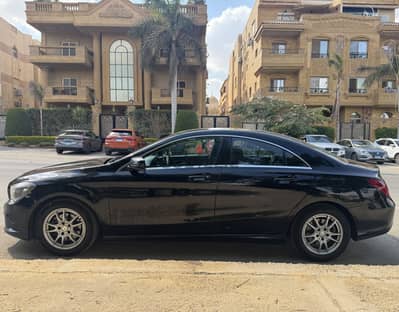Mercedes-Benz CLA 180 2015