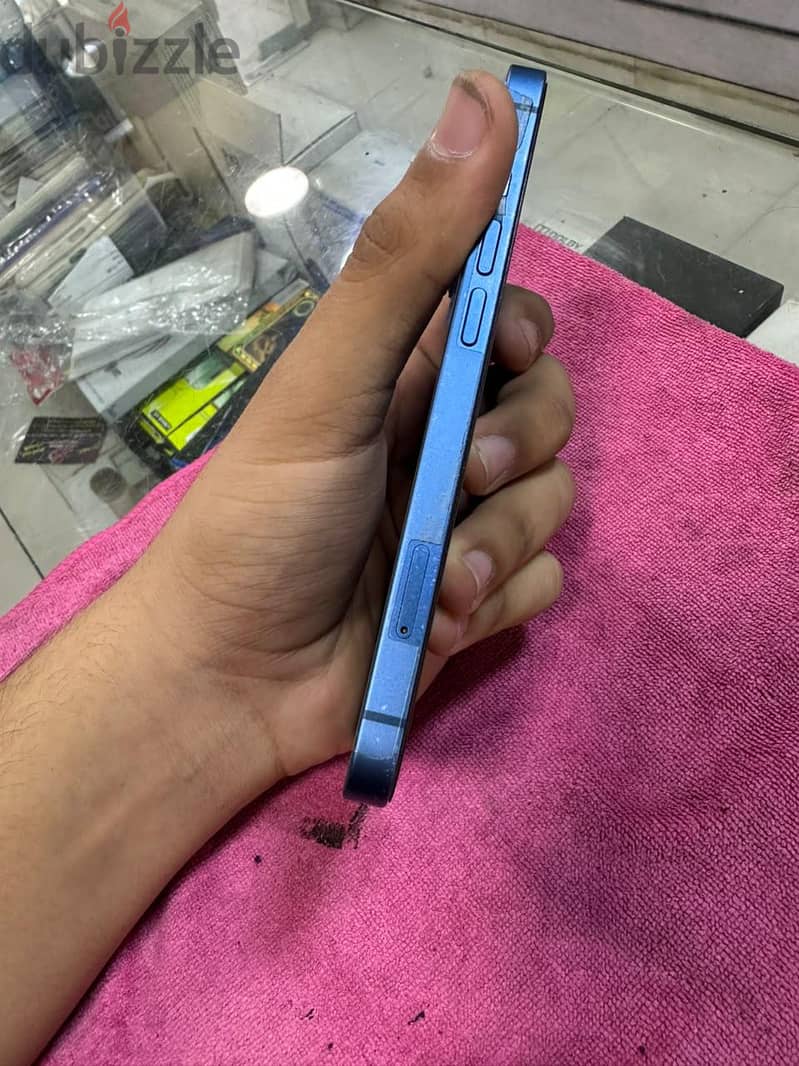 Apple - iPhone 13 1