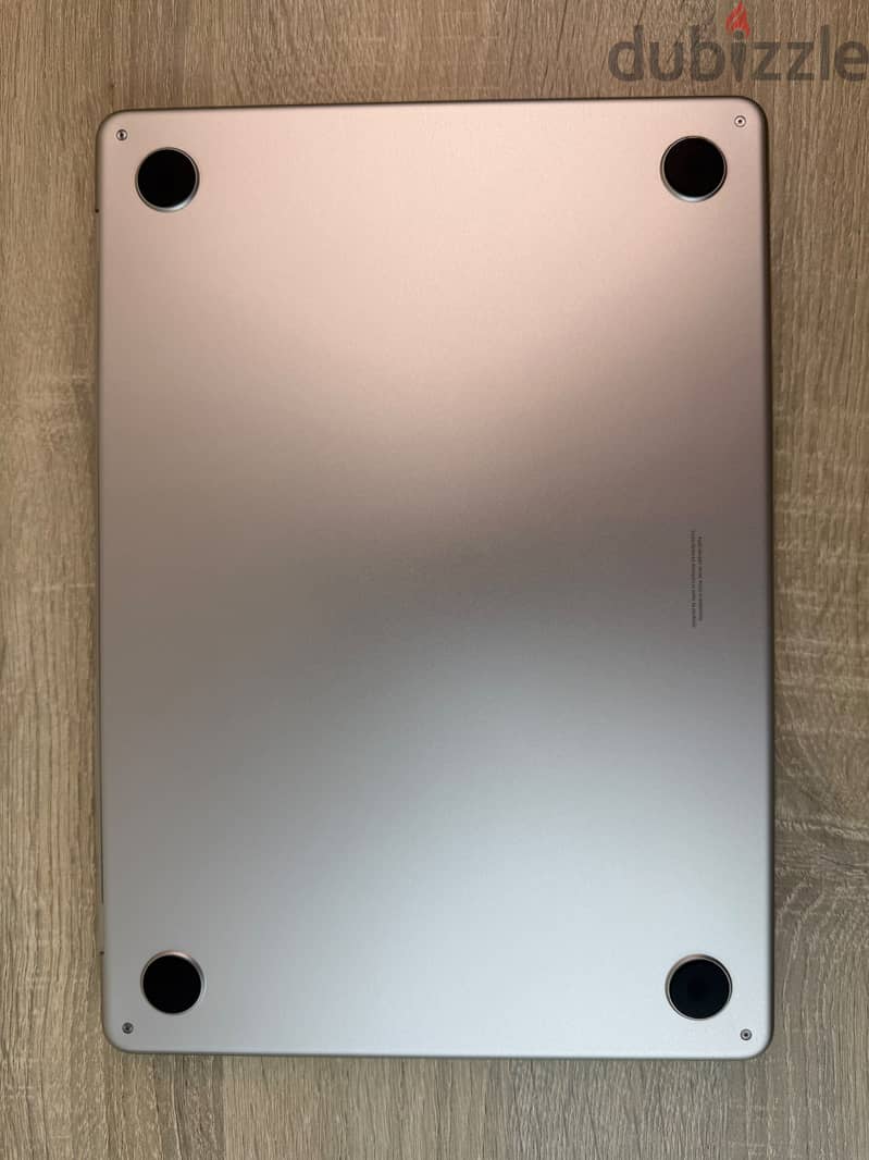 MacBook air m3 4