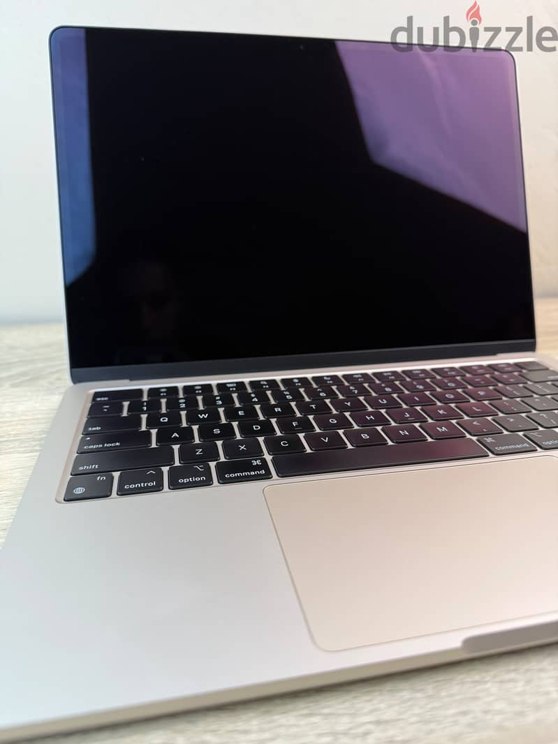 MacBook air m3 6