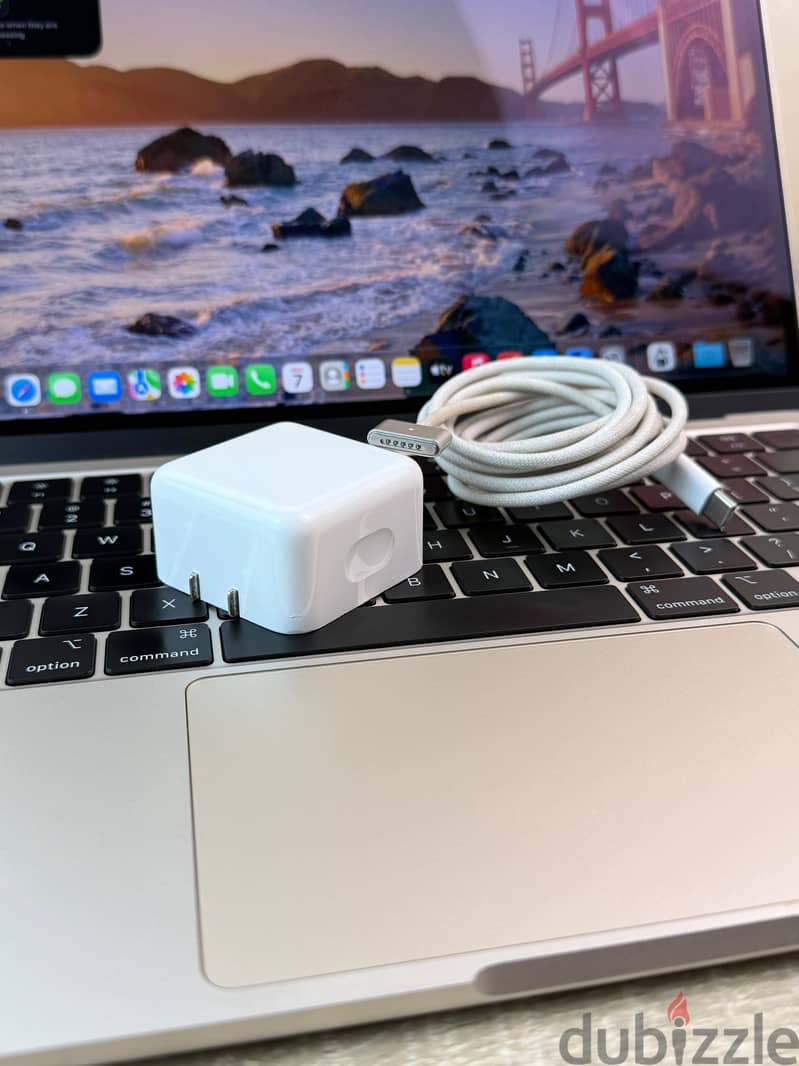 MacBook air m3 12
