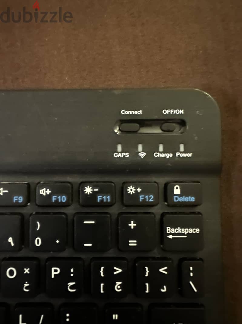 Recimo Slim Bluetooth keyboard (Arabic and English) for tablet/ipad 2