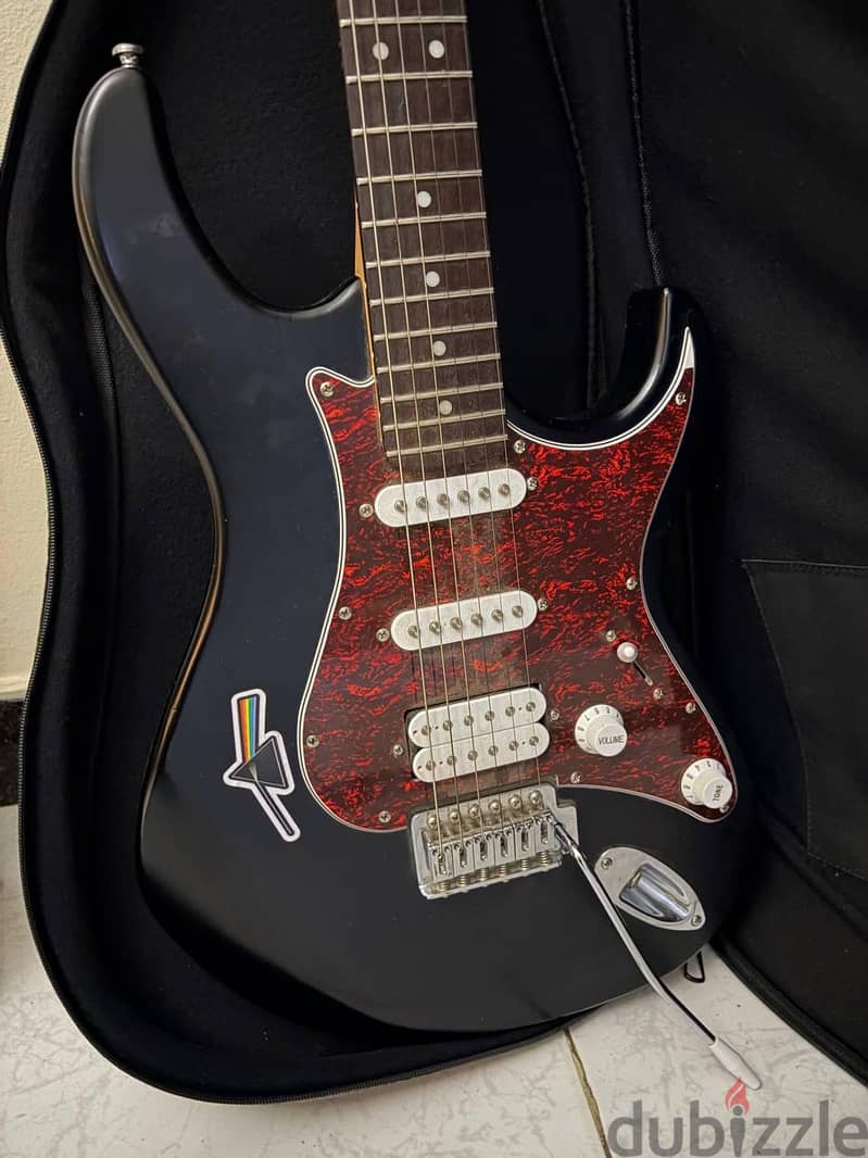 Electric Guitar Bundle (mint condition) 3