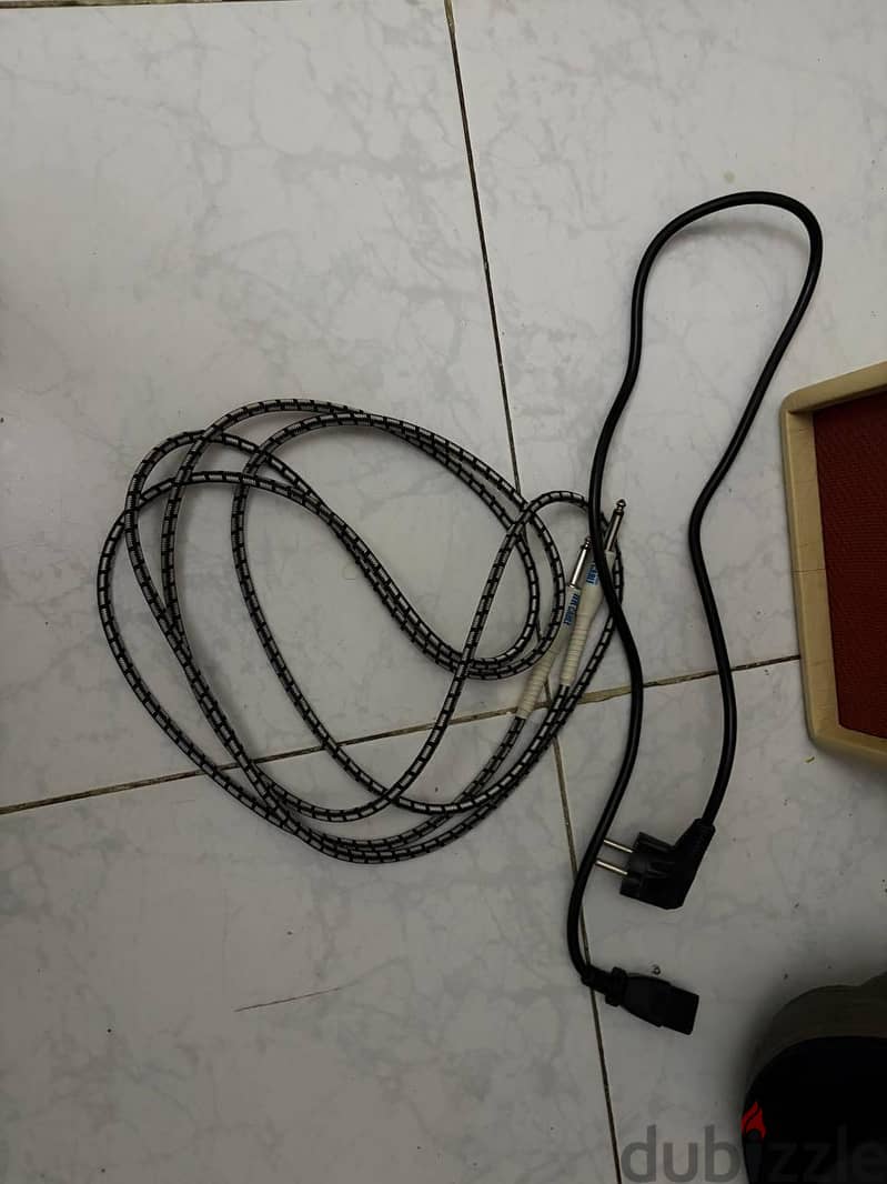 Electric Guitar Bundle (mint condition) 9