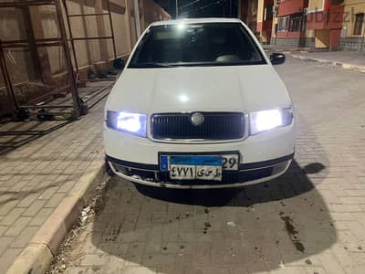 سكودا فابيا 2004