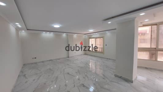 Office for rent in Heliopolis, Al-Nuzhah Street, Heliopolis, area of 350 meters, very prime location close to all services, transportation, banks, and the metro.
