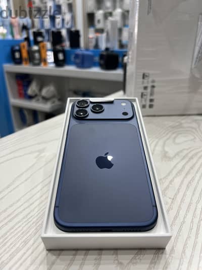 آبل - آيفون 17 برو ماكس