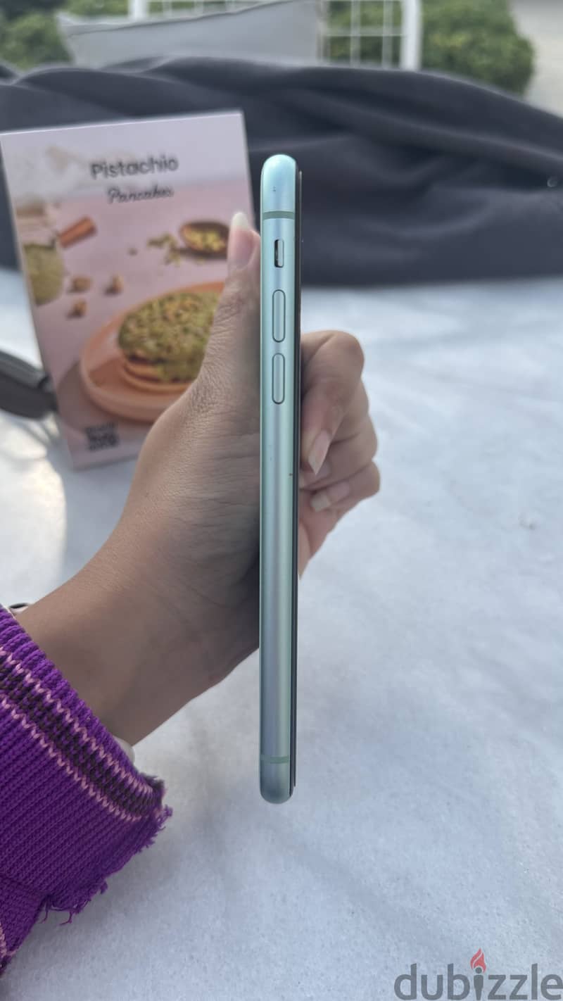 Apple - iPhone 11 2