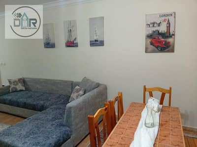 Modern, air-conditioned, 3-bedroom furnished apartment for rent in a central compound in Sheikh Zayed.