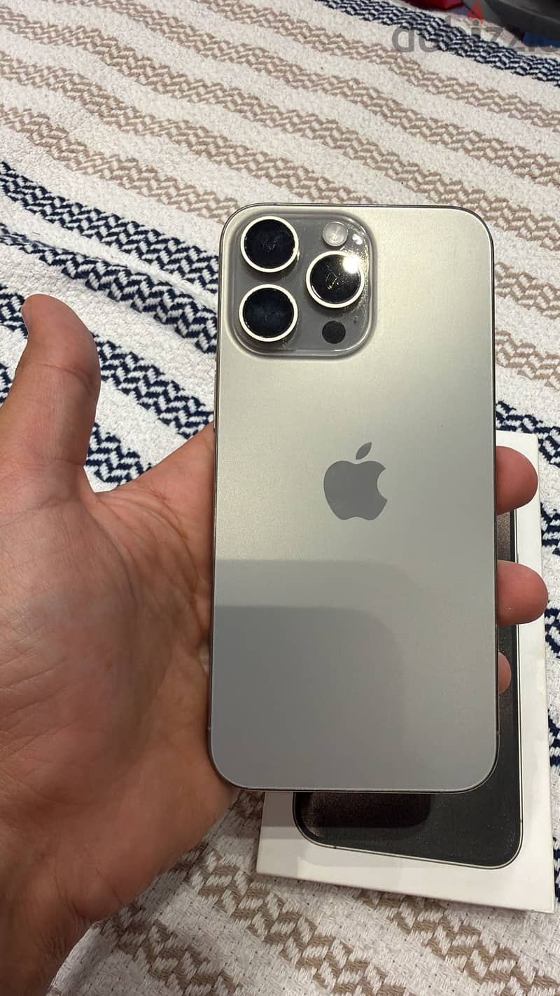Apple - iPhone 15 Pro Max 3