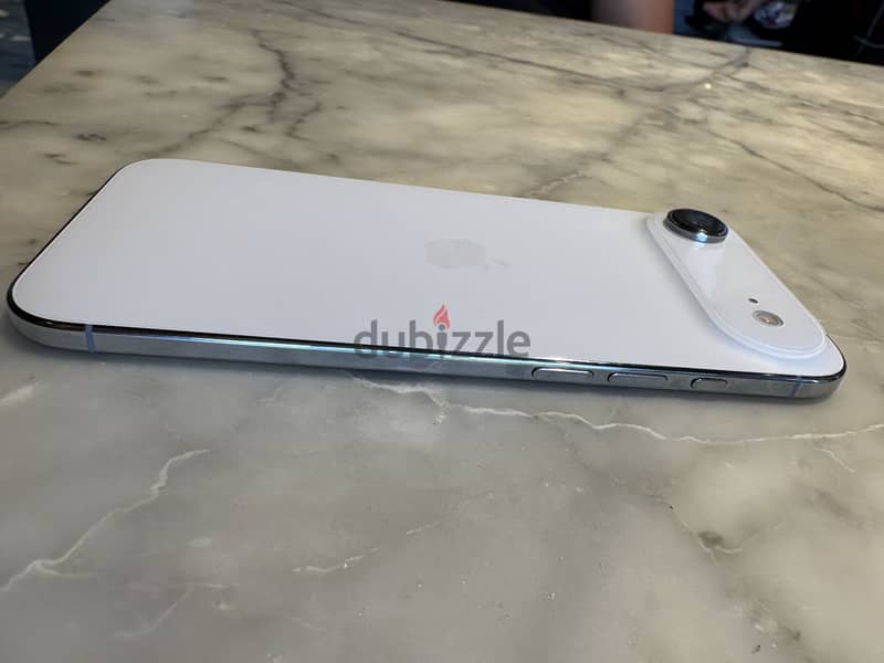 Apple - iPhone 17 Air 6