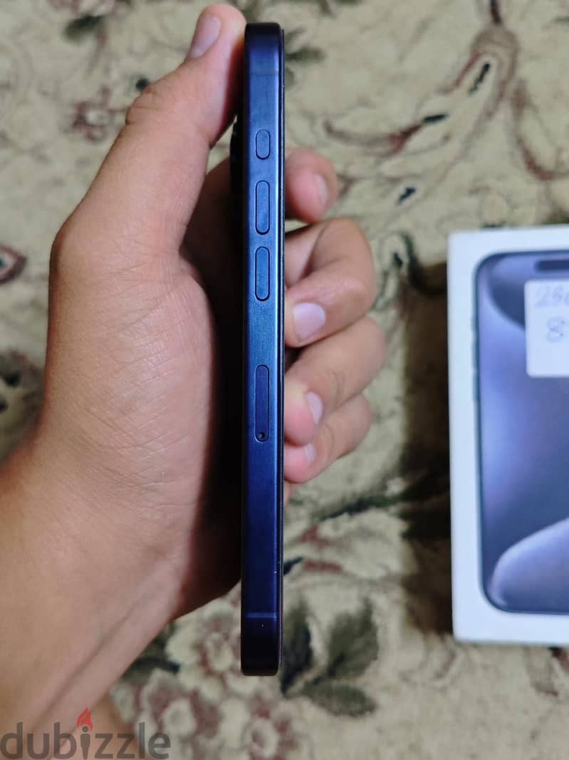 Apple - iPhone 15 Pro 2