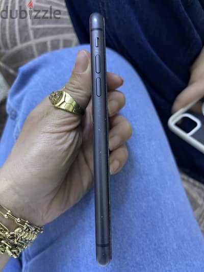 Apple - iPhone 11