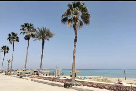 للبيع شاليه دوبلكس ١٦٠ م أرضي بحديقة ١٢٠م في قرية أميجو ٣ موقع مميز