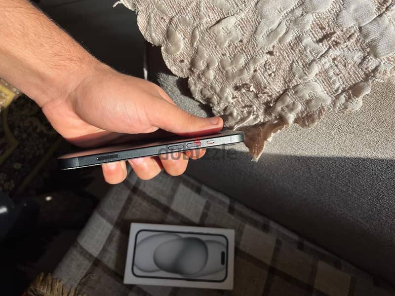Apple - iPhone 15 4