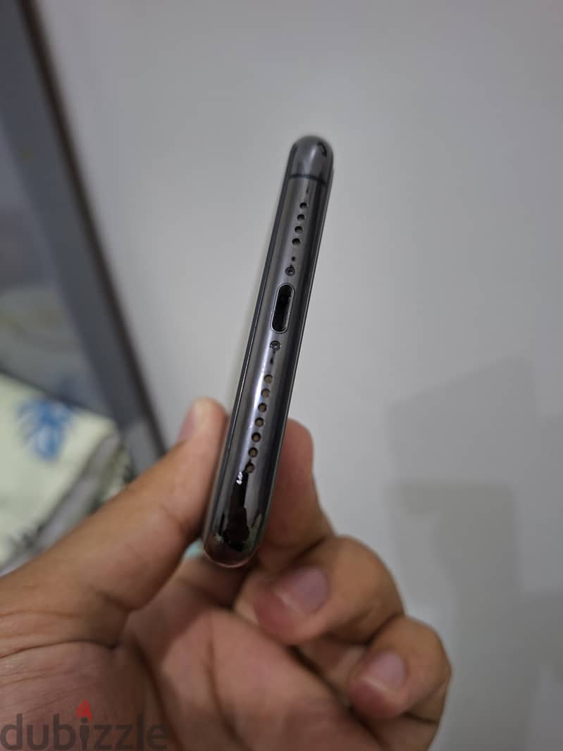 Apple - iPhone 11 Pro Max 3