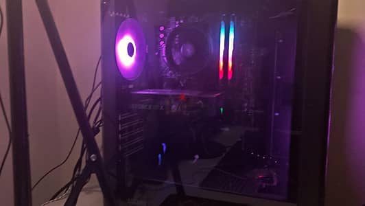 جهاز pc كامل جميع القطع مع هدايه استخدام شهر فقط بحالة الزيرو