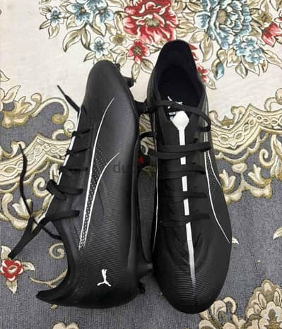 جزمة كورة بوما ultra 5 match fg/AG original pumaa