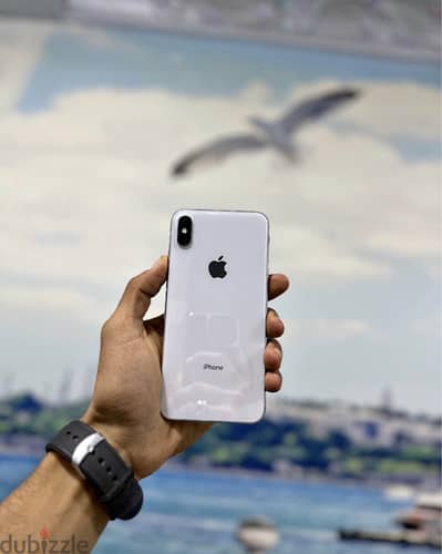 ايفون اكس اس ماكس ٢٥٦ معفي ضريبه كرتونه زيرو اقرا الوصف iPhone xs max