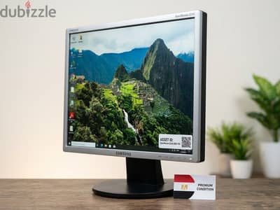 شاشة سامسونج 22 بوصة بحالة ممتازة Samsung SyncMaster 2243BW