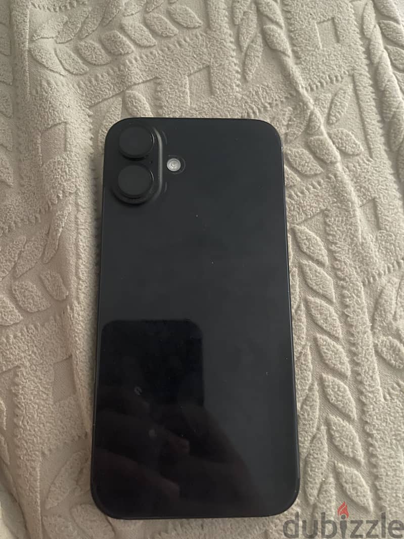 Apple - iPhone 16 Plus 3