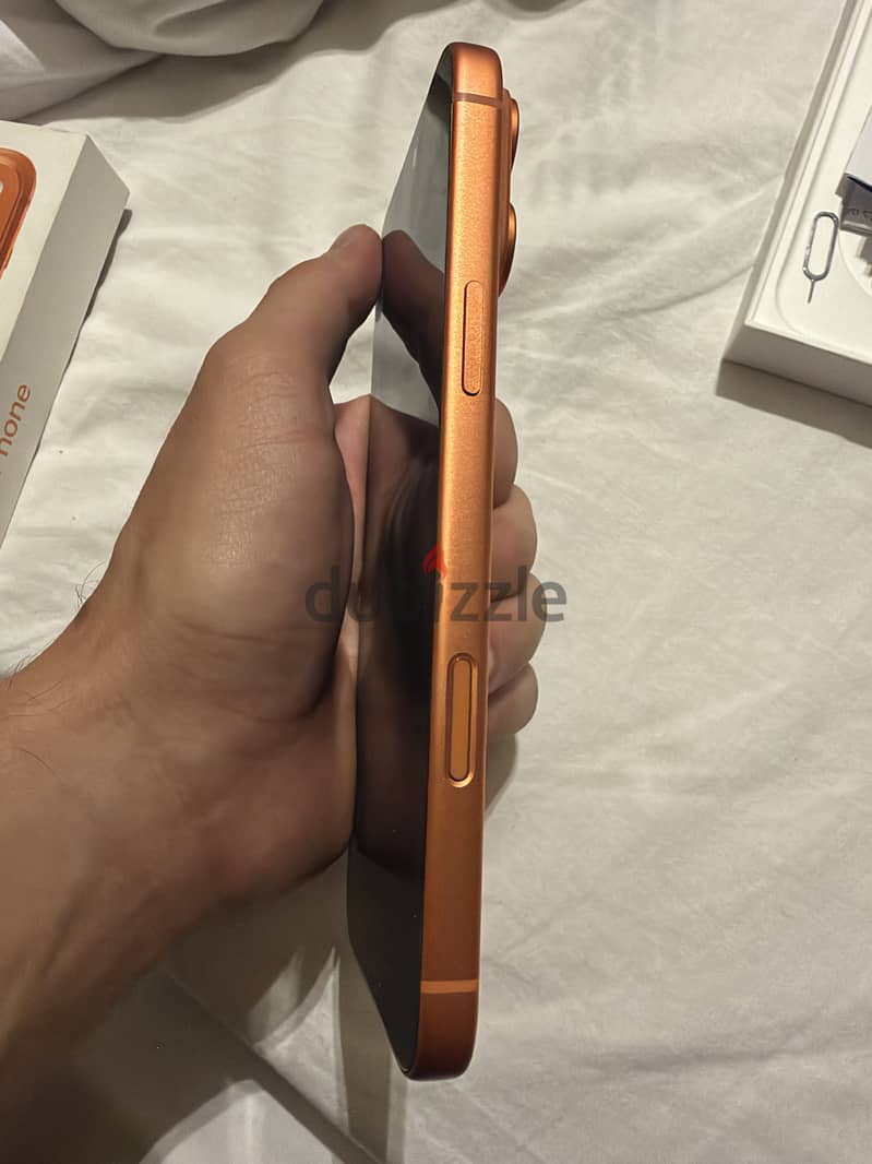 Apple - iPhone 17 Pro Max 4