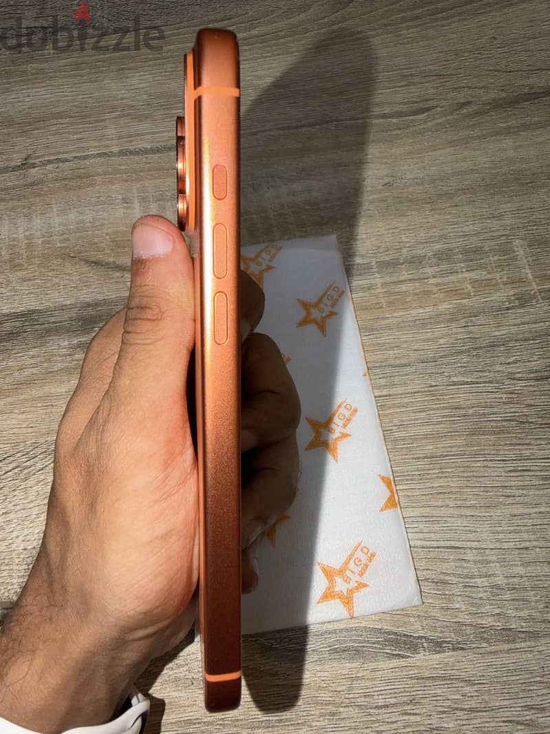 Apple - iPhone 17 Pro Max 1