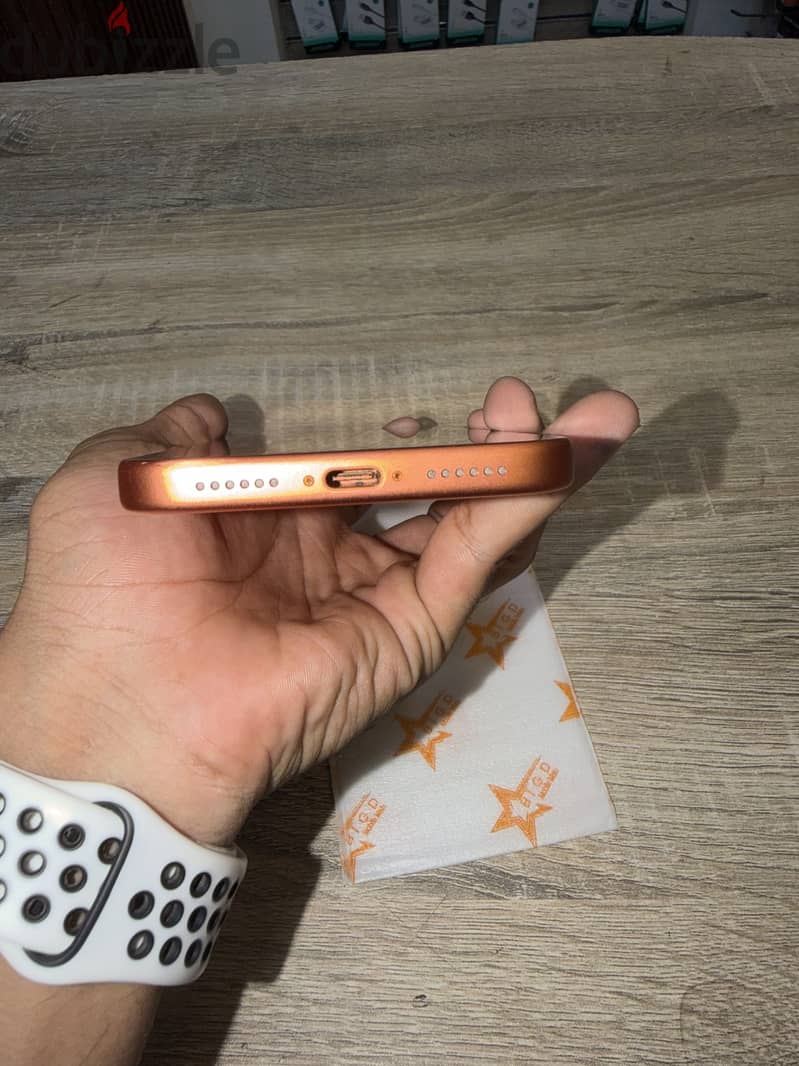 Apple - iPhone 17 Pro Max 5