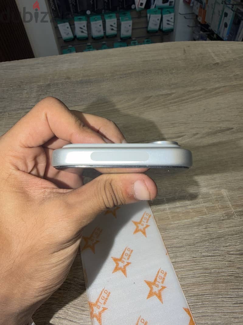 Apple - iPhone 17 Pro 4