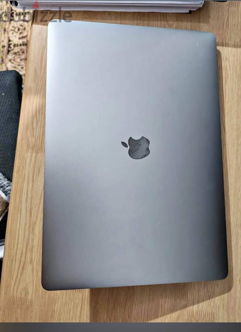 MacBook pro 2018 new 4