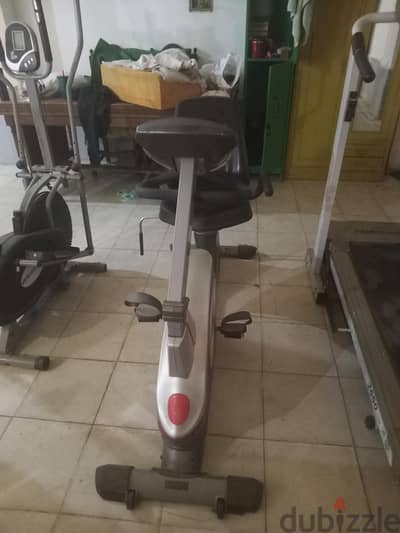 Magnetic exercise bike