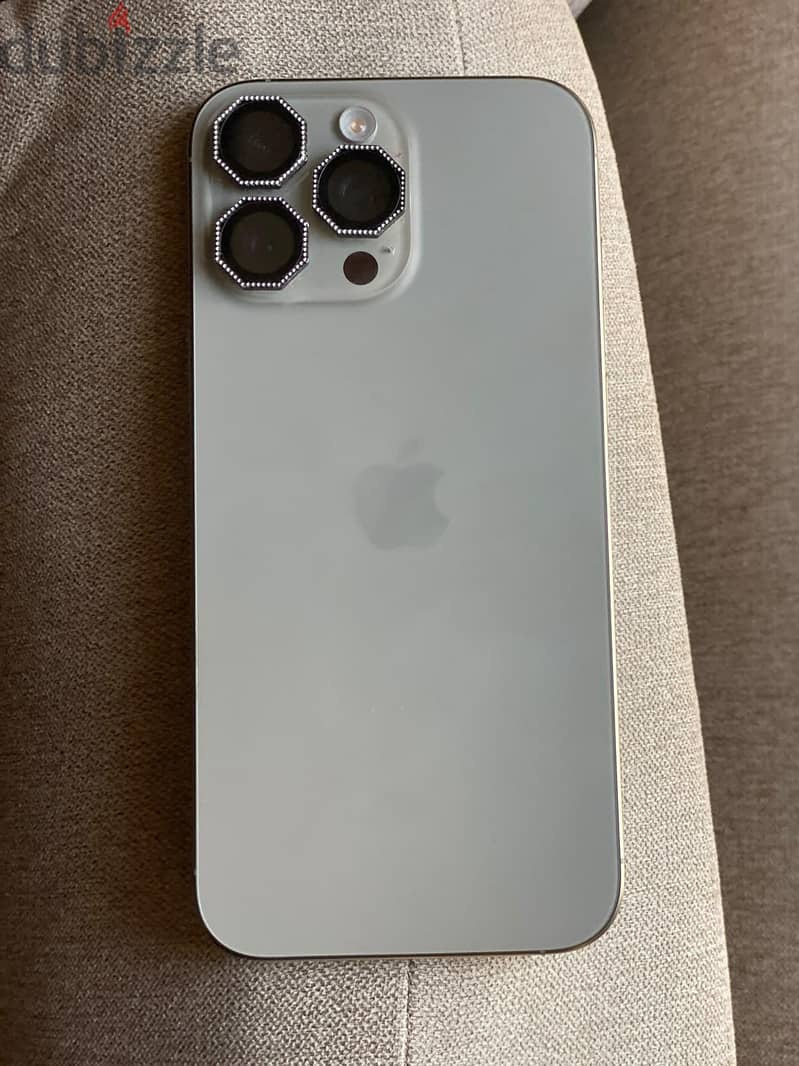 Apple - iPhone 16 Pro Max 1