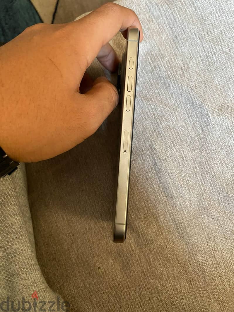 Apple - iPhone 16 Pro Max 3