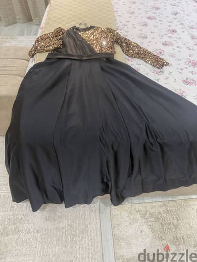فساتين استعمال مره واحده.
