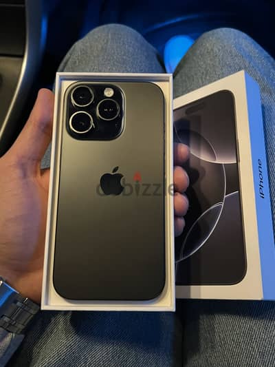 Apple - iPhone 16 Pro used like new ( battery 90% )