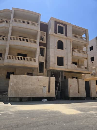 تاني  نمره من جمال عبد الناصر بحري صريح  شقه192متر فوري