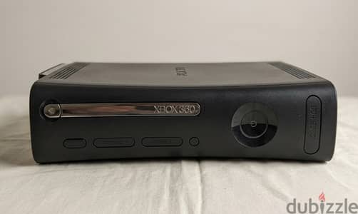 xbox 360 Elite + 2 Wirless Controller